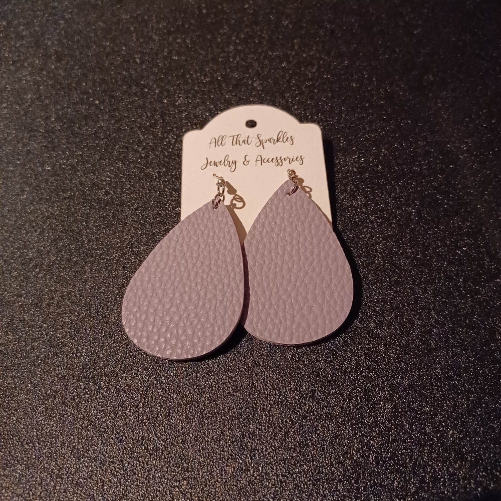 leather earrings
